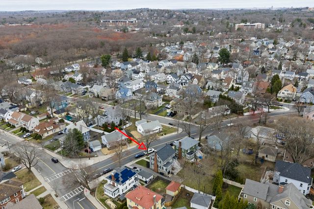 644 Weld St, Boston, MA 02132