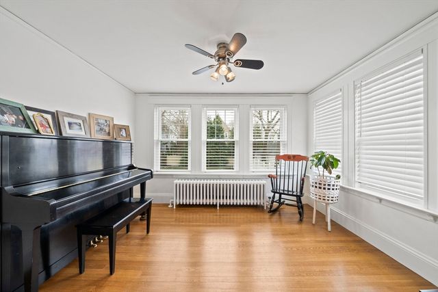 644 Weld St, Boston, MA 02132