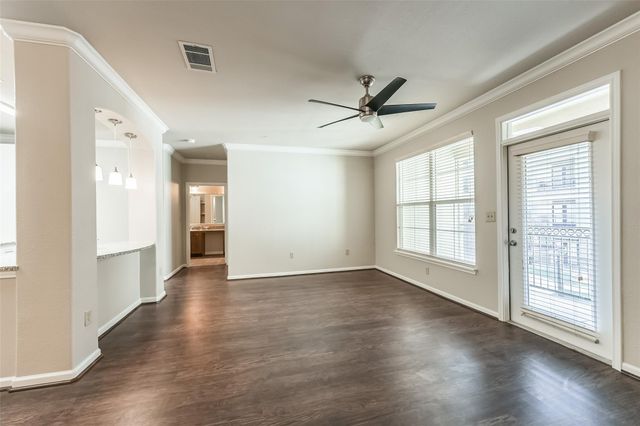1711 Old Spanish Trail 228, Houston, TX 77054
