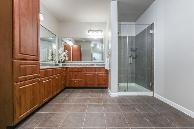 1711 Old Spanish Trail 228, Houston, TX 77054