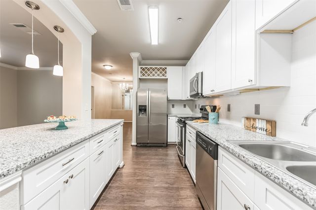 1711 Old Spanish Trail 228, Houston, TX 77054