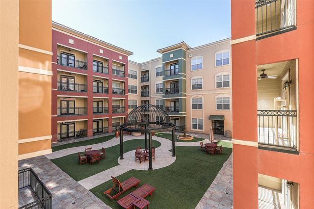 1711 Old Spanish Trail 228, Houston, TX 77054