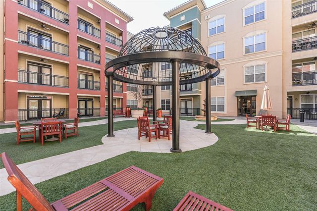 1711 Old Spanish Trail 228, Houston, TX 77054