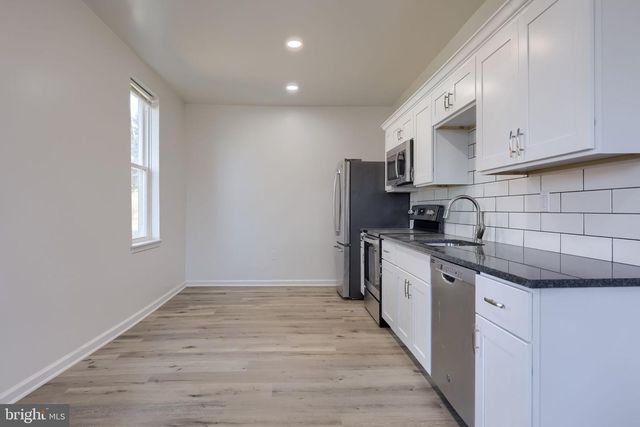 1890 WATER ST, Washington Boro, PA 17582