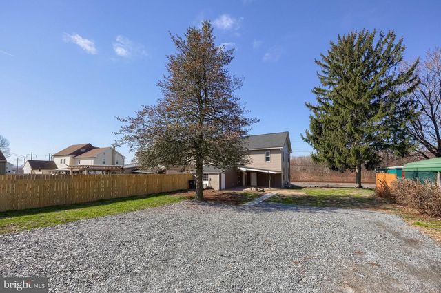 1890 WATER ST, Washington Boro, PA 17582