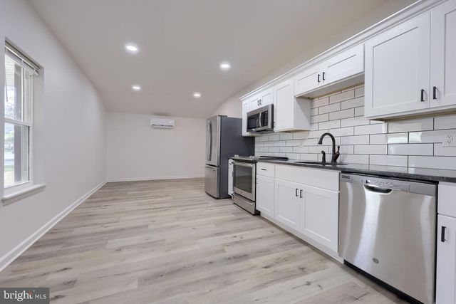 1890 WATER ST, Washington Boro, PA 17582
