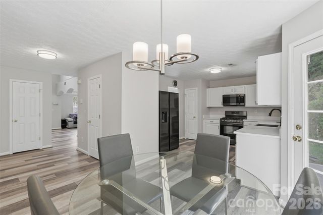 4923 Eagle Creek Drive, Charlotte, NC 28269