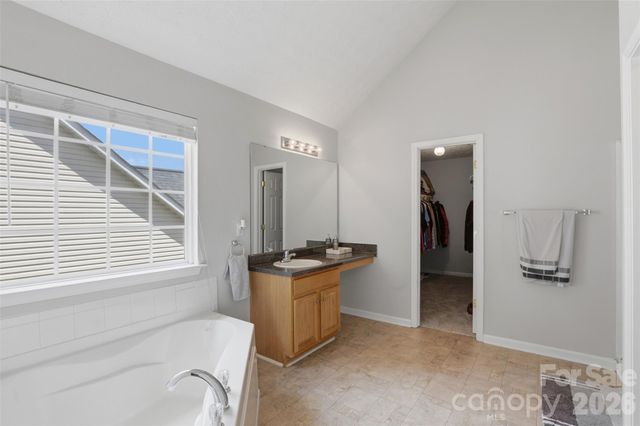 4923 Eagle Creek Drive, Charlotte, NC 28269