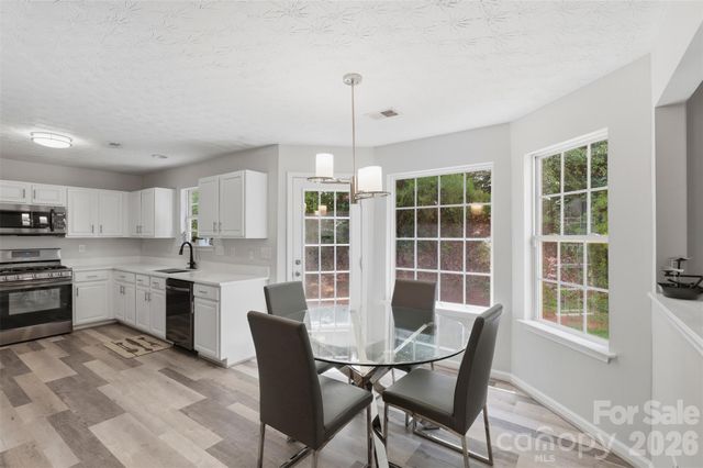 4923 Eagle Creek Drive, Charlotte, NC 28269