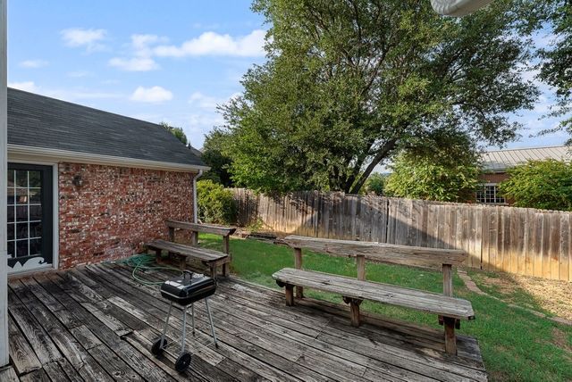 1412 Melody Lane, Carrollton, TX 75006