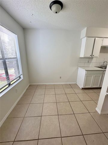 4322 Gillis ST 104, Austin, TX 78745