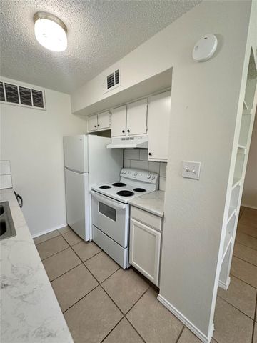 4322 Gillis ST 104, Austin, TX 78745