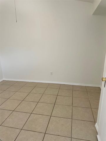 4322 Gillis ST 104, Austin, TX 78745