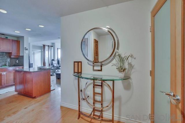 1240 India 1003, San Diego, CA 92101