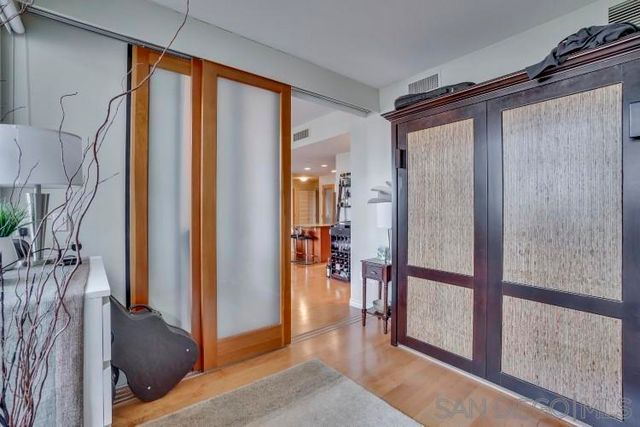 1240 India 1003, San Diego, CA 92101