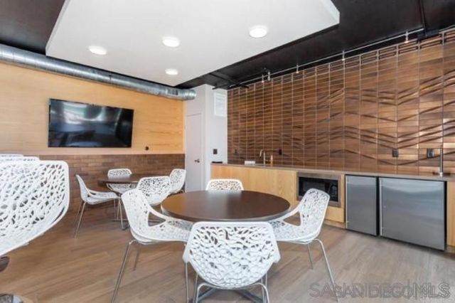 1240 India 1003, San Diego, CA 92101