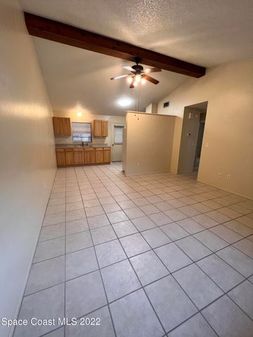 1675 Jack Oates Boulevard 5, Rockledge, FL 32955