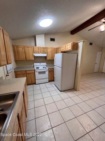 1675 Jack Oates Boulevard 5, Rockledge, FL 32955