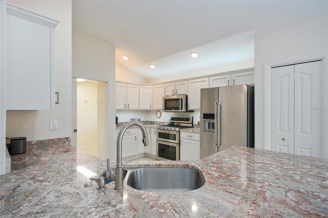 1539 HARTSVILLE TRAIL, The Villages, FL 32162