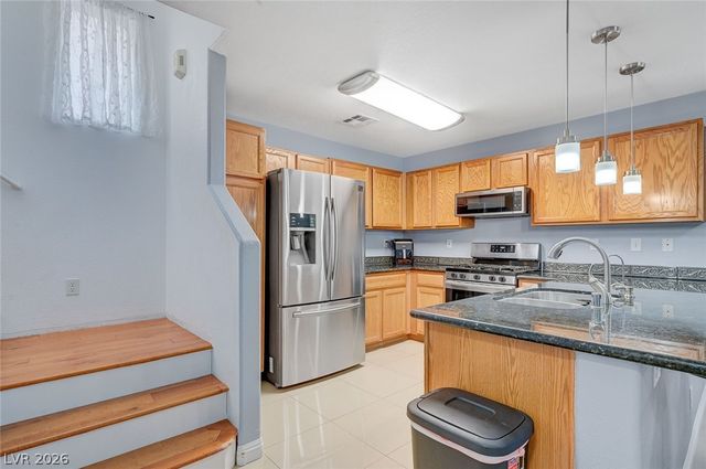 10335 Midseason Mist Street, Las Vegas, NV 89183