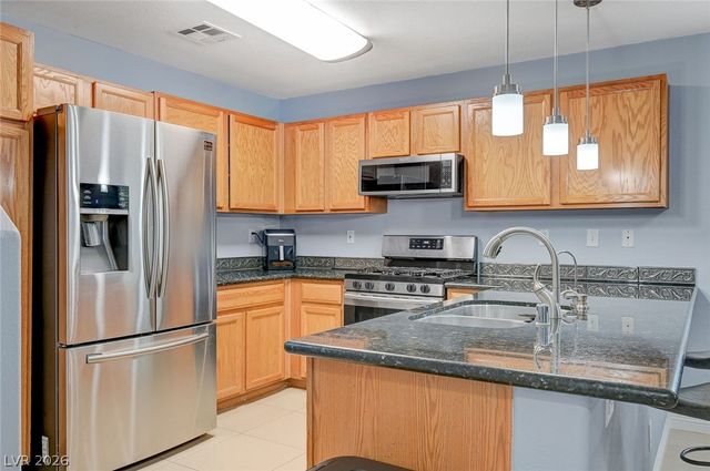 10335 Midseason Mist Street, Las Vegas, NV 89183