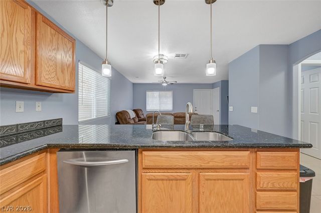 10335 Midseason Mist Street, Las Vegas, NV 89183