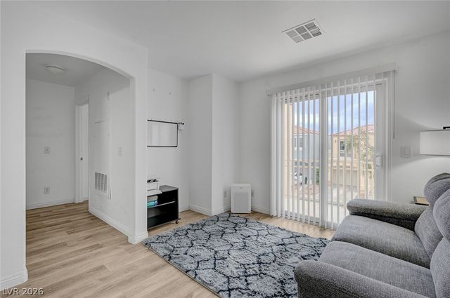 10335 Midseason Mist Street, Las Vegas, NV 89183