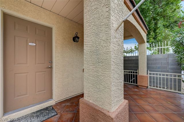 10335 Midseason Mist Street, Las Vegas, NV 89183