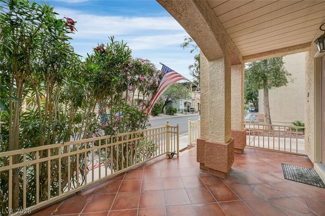 10335 Midseason Mist Street, Las Vegas, NV 89183