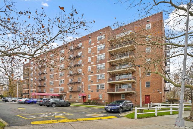 151-31 88th Street 1B, Howard Beach, NY 11414