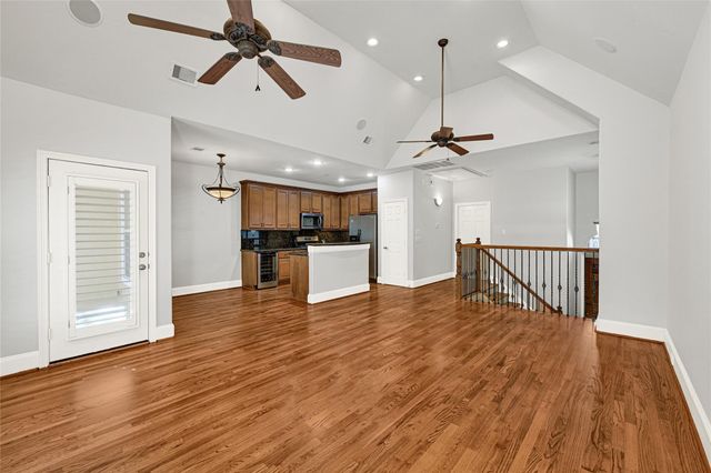 5206 Washington Avenue, Houston, TX 77007