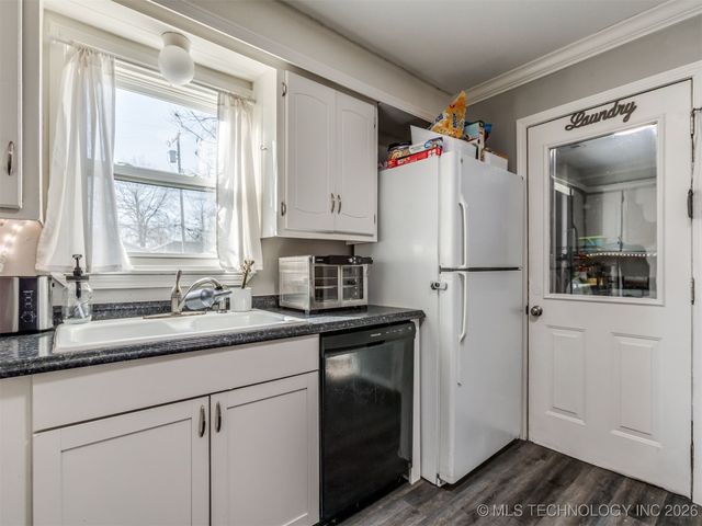 5926 E Newton Place, Tulsa, OK 74115