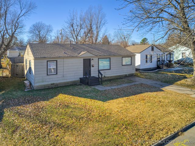 5926 E Newton Place, Tulsa, OK 74115
