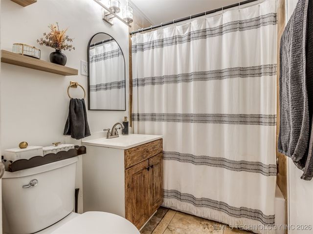 5926 E Newton Place, Tulsa, OK 74115