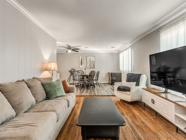 5926 E Newton Place, Tulsa, OK 74115