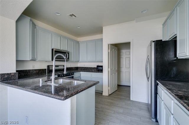 972 Paisley Street, Las Vegas, NV 89145