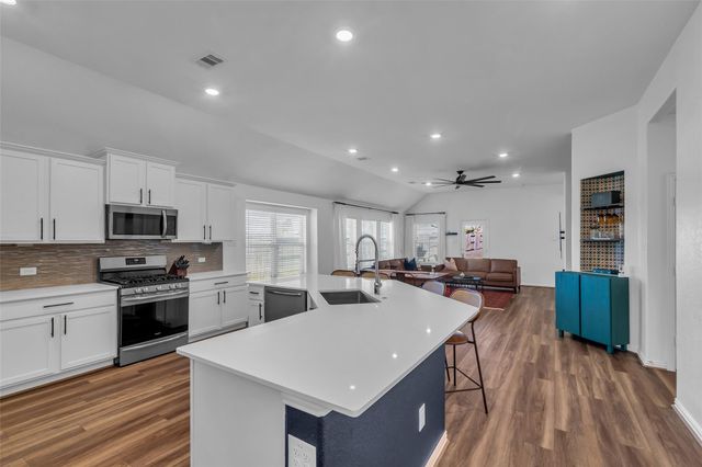 15315 Lake Front Drive, Baytown, TX 77523