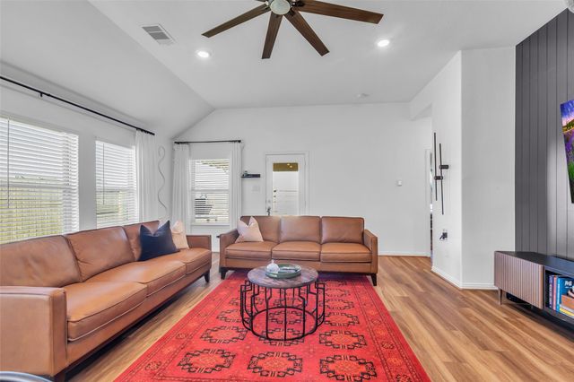 15315 Lake Front Drive, Baytown, TX 77523