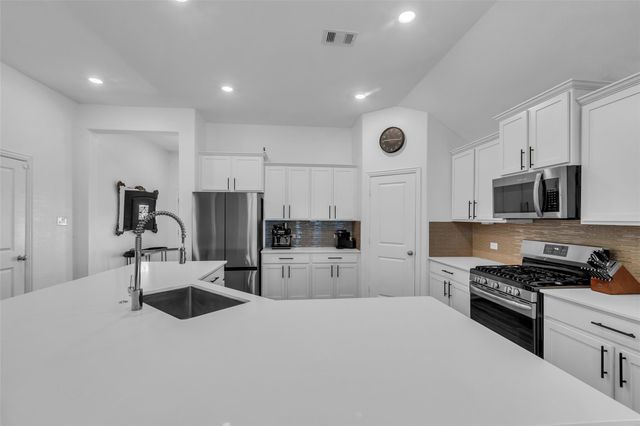 15315 Lake Front Drive, Baytown, TX 77523