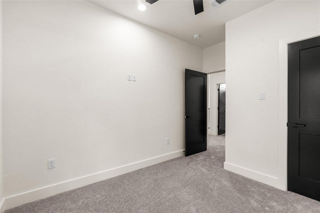 7901 Grandview Street B, Houston, TX 77051