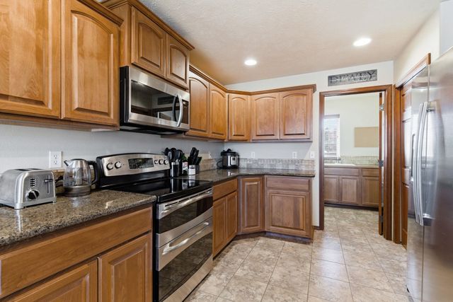 1002 W Highpeak Dr, Spokane, WA 99224