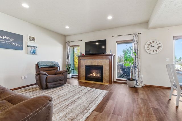 1002 W Highpeak Dr, Spokane, WA 99224