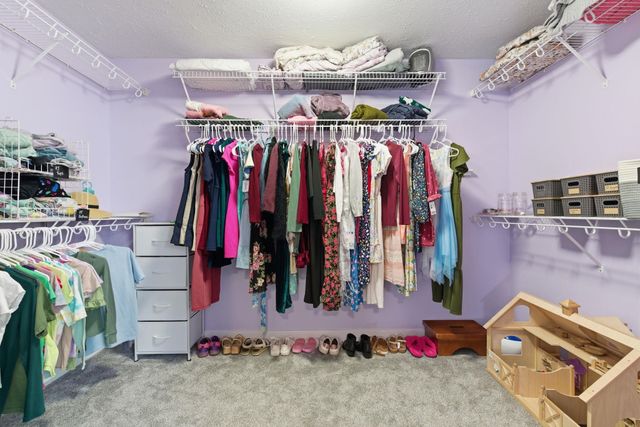 1002 W Highpeak Dr, Spokane, WA 99224