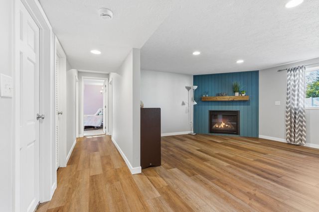 1002 W Highpeak Dr, Spokane, WA 99224