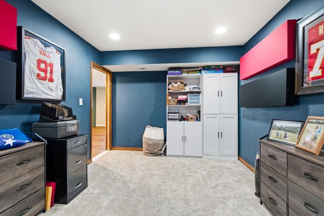 1002 W Highpeak Dr, Spokane, WA 99224