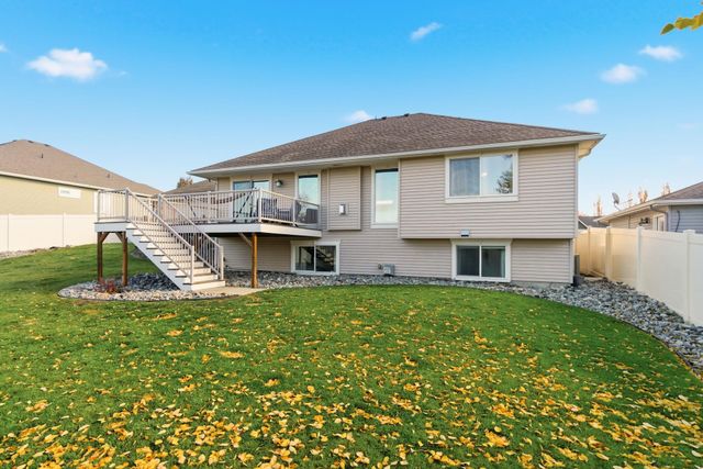 1002 W Highpeak Dr, Spokane, WA 99224