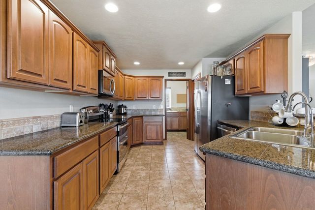 1002 W Highpeak Dr, Spokane, WA 99224