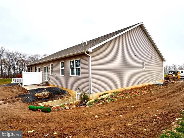 113 BILBERRY CIR, Bellefonte, PA 16823