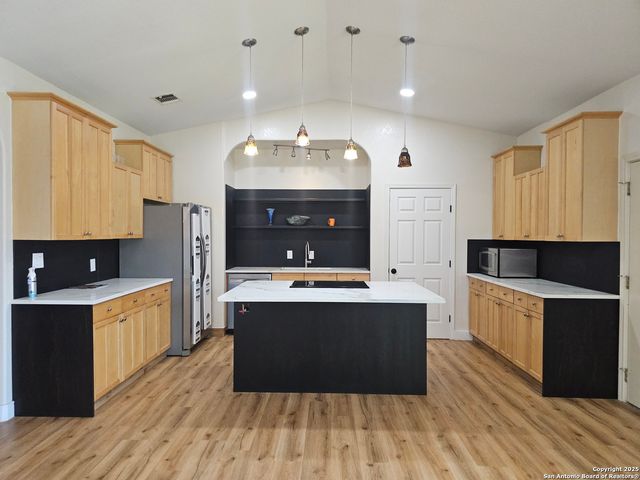 12611 Sandtrap, San Antonio, TX 78217