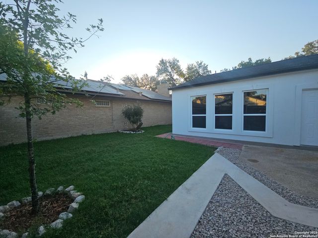 12611 Sandtrap, San Antonio, TX 78217